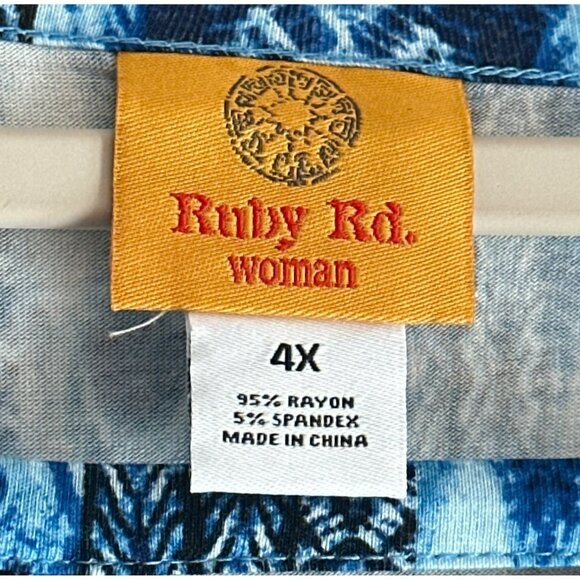 NWT Ruby Rd Women's 4X Blue Abstract Scoop Neck Stretchy Summer Blouse 25.5"x28" - Picture 5 of 9